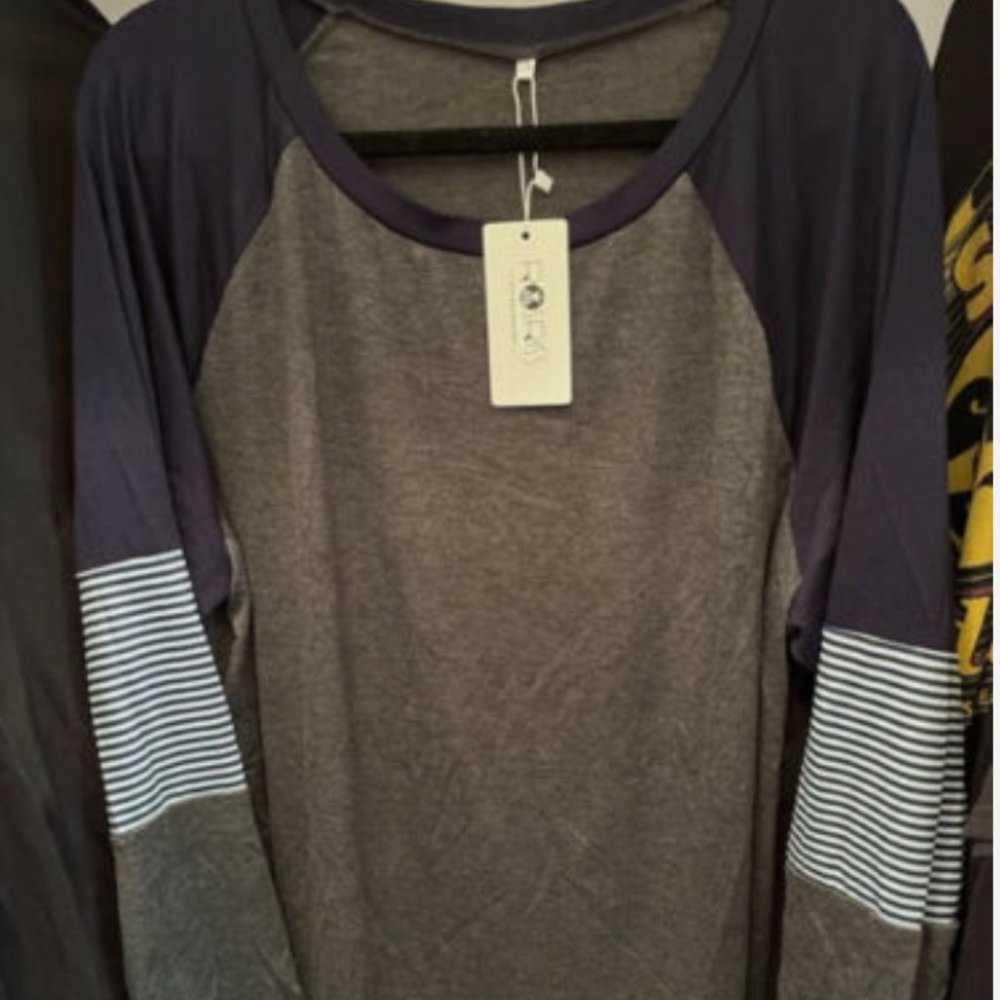 ROSRISS Long Sleeve Shirt (22W) (NWT)